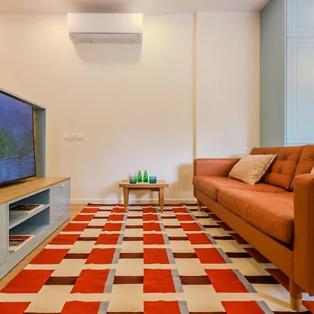 Boutique By The Sea Apartment